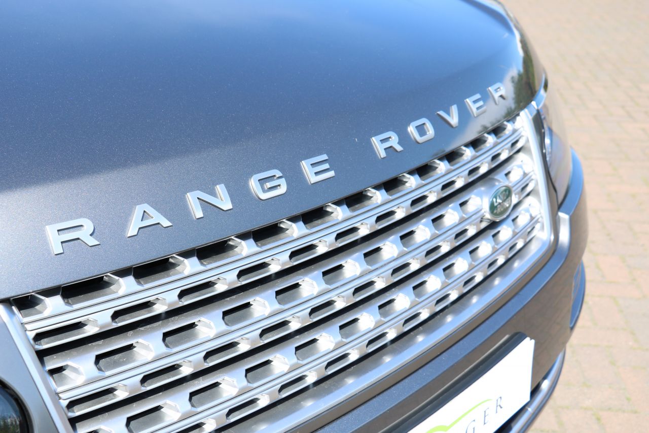 Used Land Rover Range Rover Vogue TDV6 for Sale at Simon Furlonger